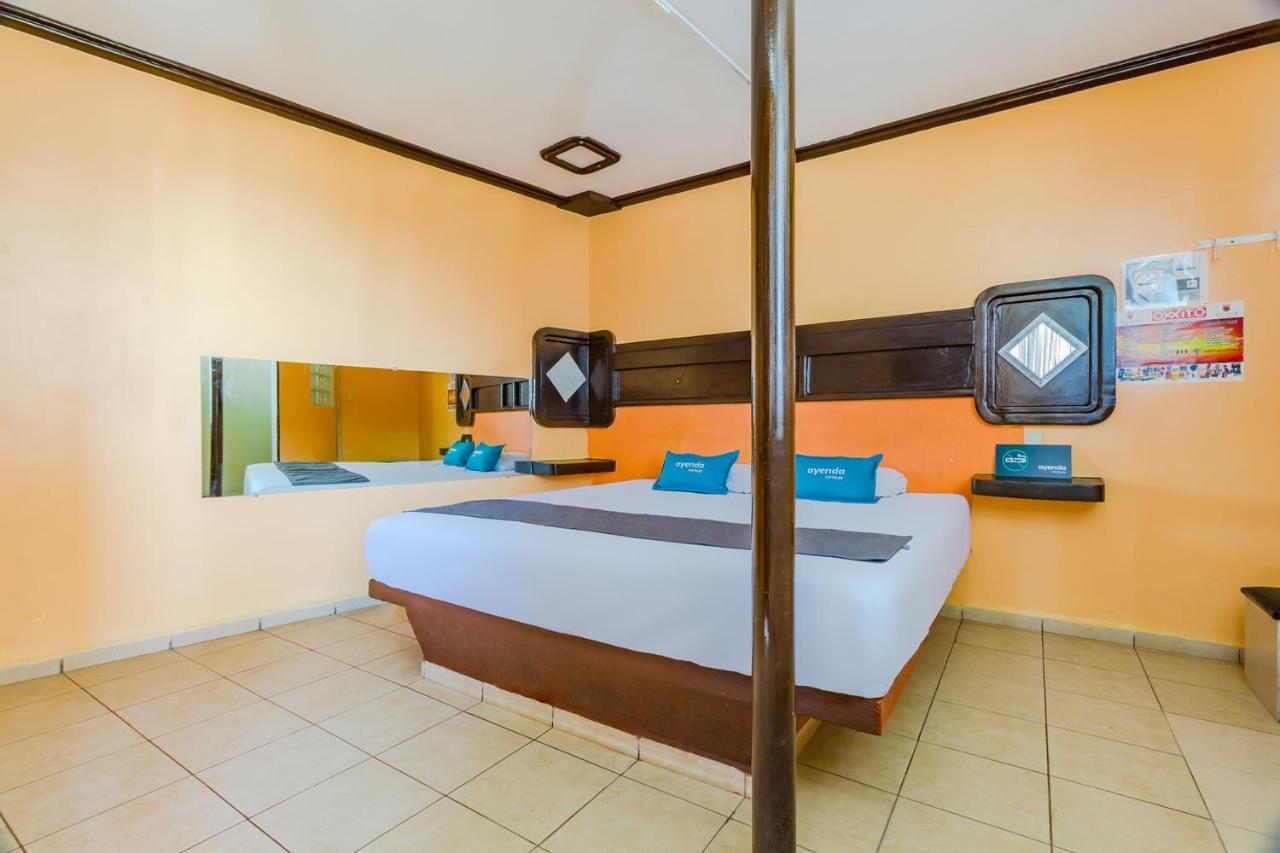 Ayenda Paleis Hotel Santa Cruz Tecamac Bagian luar foto