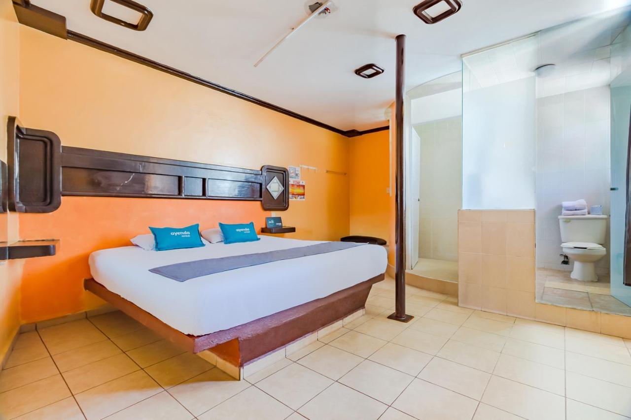 Ayenda Paleis Hotel Santa Cruz Tecamac Bagian luar foto