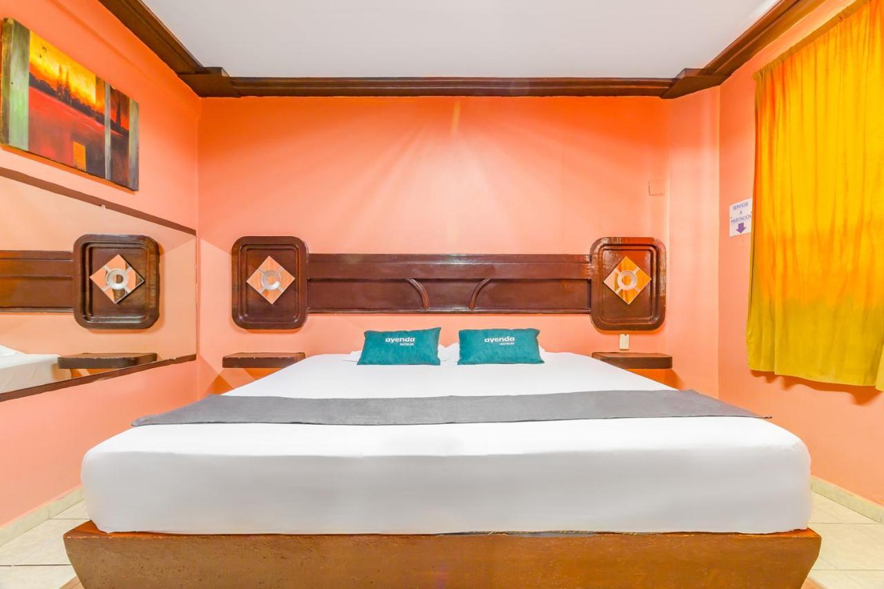 Ayenda Paleis Hotel Santa Cruz Tecamac Bagian luar foto