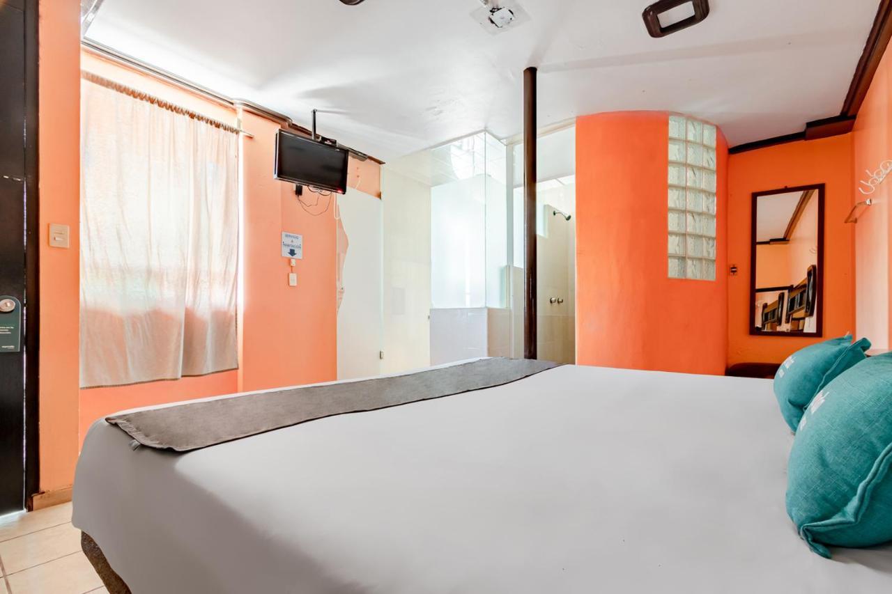 Ayenda Paleis Hotel Santa Cruz Tecamac Bagian luar foto